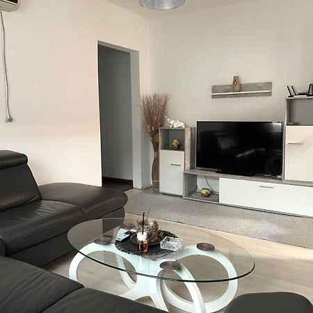 Apartament Inu Orşova 외부 사진